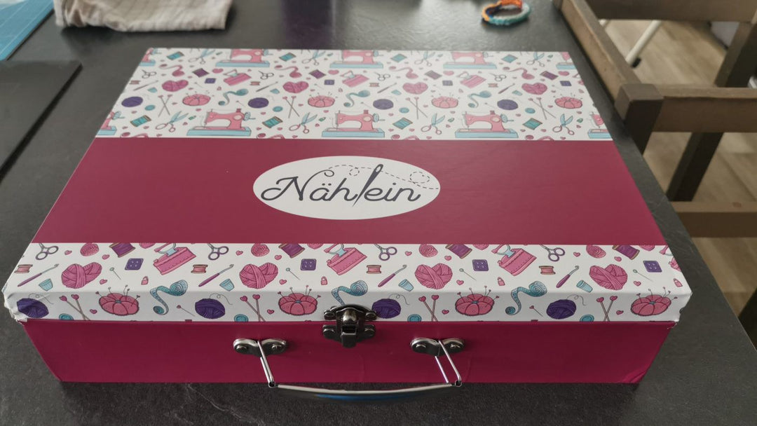 Koffer mit Näh/ Stickgarn – 48 Farben - Ausverakuf