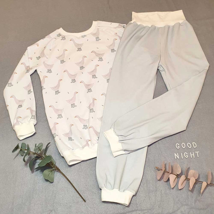 Schlafanzug Nähset – Gänse - Cut&amp;Sew